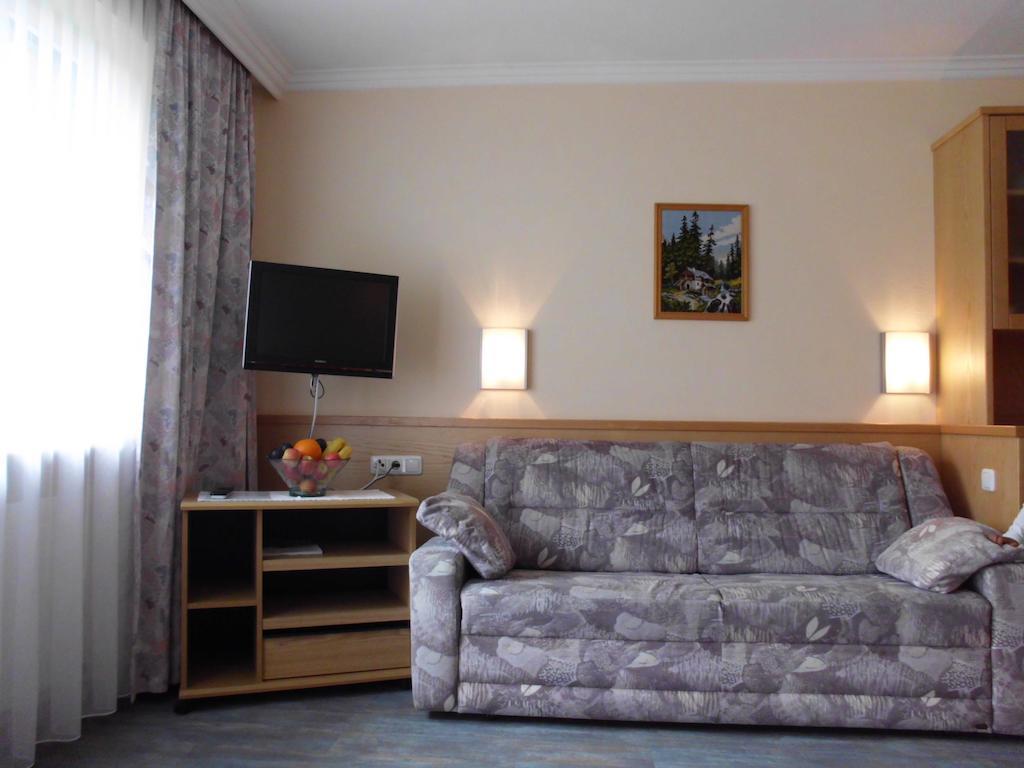 Ferienwohnungen Rahm Mayrhofen Room photo
